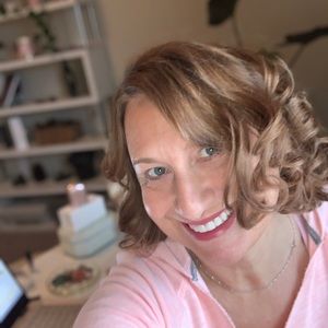 Meet your Posher, Cornelia